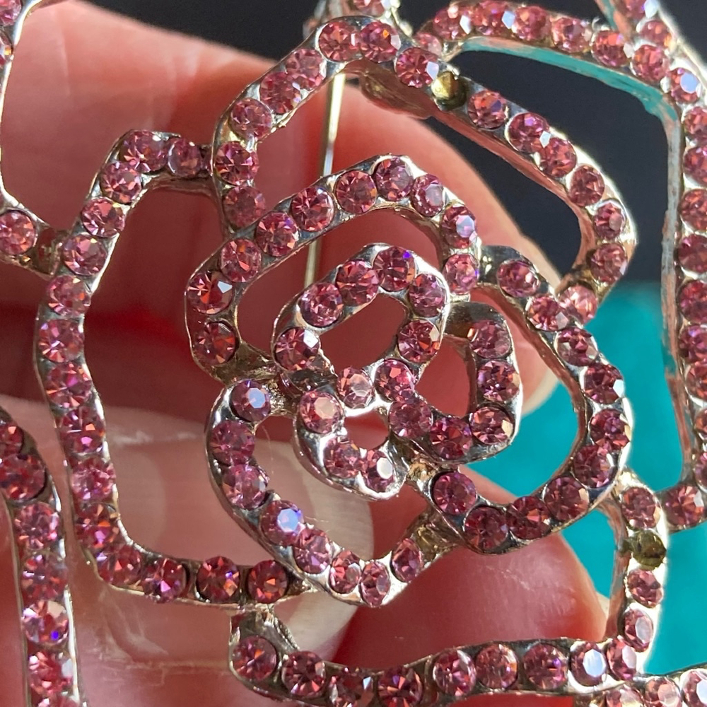 SOLD--Women's rhinestone Rose Brooch Pink - Picture 8 of 8